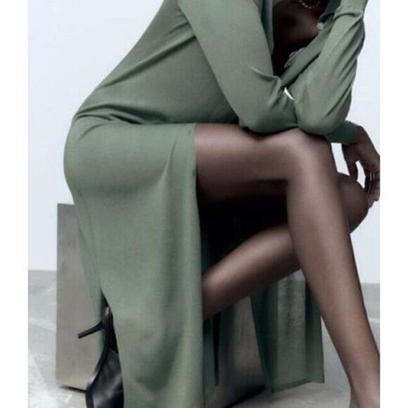 Sold  - Picture 3 of 13